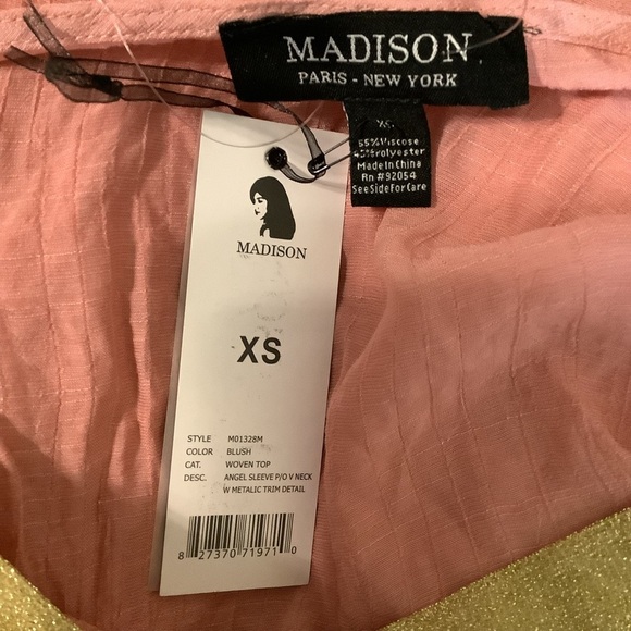 Madison Size XS Pink Blouse with Gold Trim. New With Tags - Picture 6 of 6